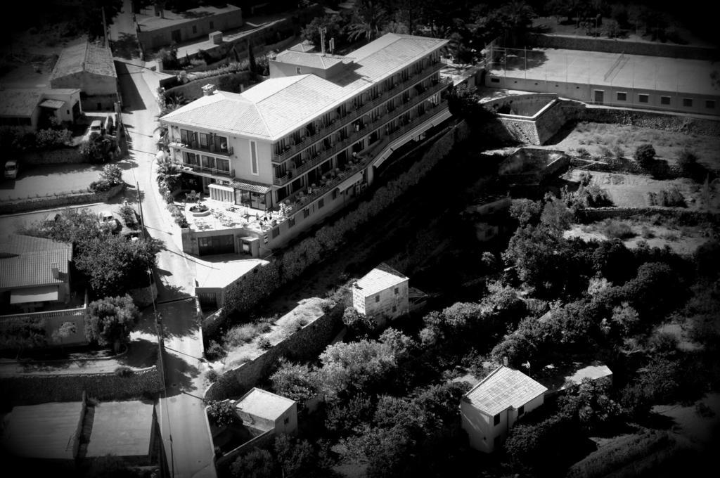 Hotel Sa Coma Banyalbufar Exterior photo